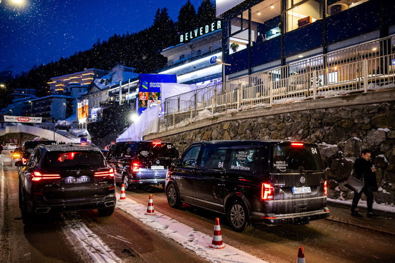 davos_meeting_cars